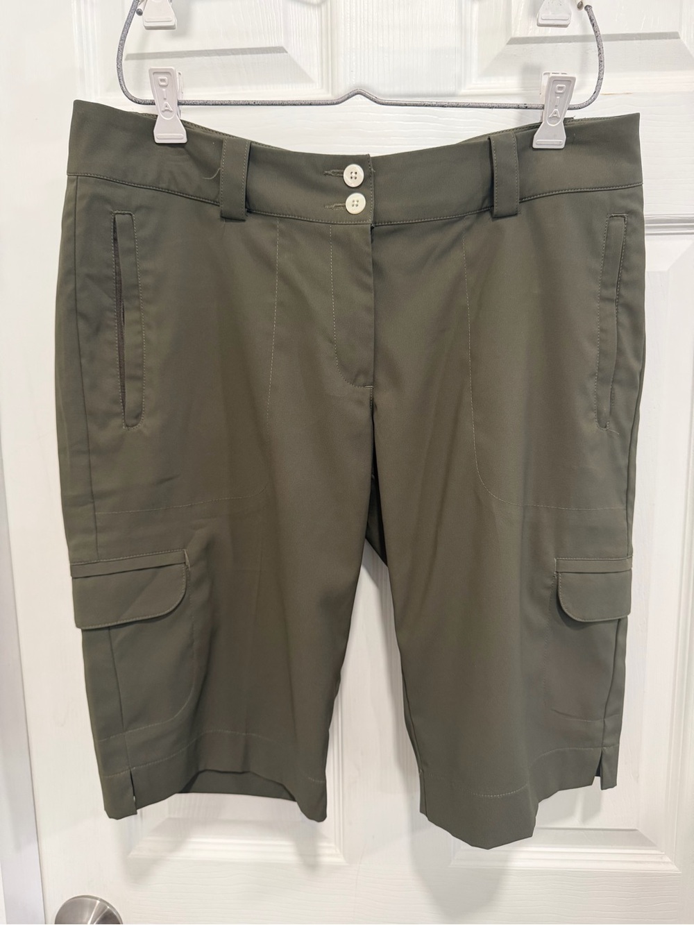 Nike Golf Tour Performance Dri-FIT Shorts Womens 8 Olive Green Athletic Sporty